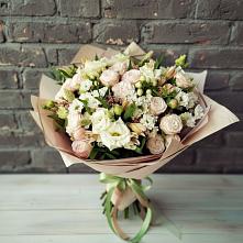 Букет цветов из:  Альстромерии, Розы и Хризантемы в Петрово-Дальнее