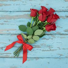 Букет Красные розы в Петрово-Дальнее