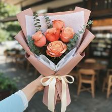 Букет цветов из:  Розы в Петрово-Дальнее