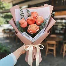 Букет цветов из:  Розы в Петрово-Дальнее