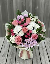 Букет цветов из:  Альстромерии, Гвоздики, Розы и Хризантемы в Петрово-Дальнее