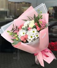 Букет цветов из:  Розы, Лизиантусы и Хризантемы в Петрово-Дальнее