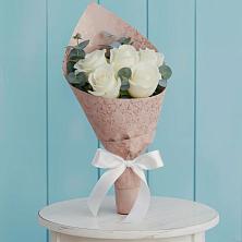 Букет цветов из:  Розы в Петрово-Дальнее