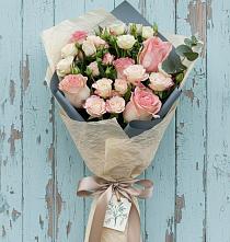 Букет цветов из:  Розы #REPLACE_PRED# Петрово-Дальнее