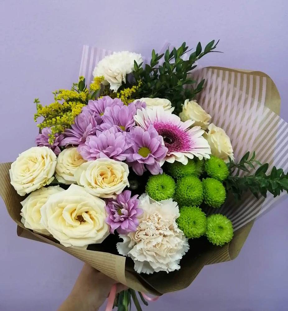 Букет цветов из: Хризантемы, Розы, Гвоздики и Герберы в Петрово-Дальнее