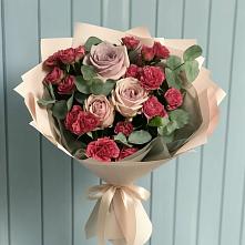 Букет цветов из:  Гвоздики и Розы в Петрово-Дальнее