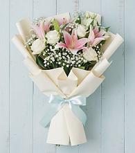 Букет цветов из:  Лилии в Петрово-Дальнее