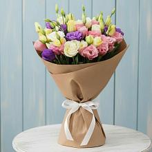 Букет цветов из:  Лизиантусы в Петрово-Дальнее
