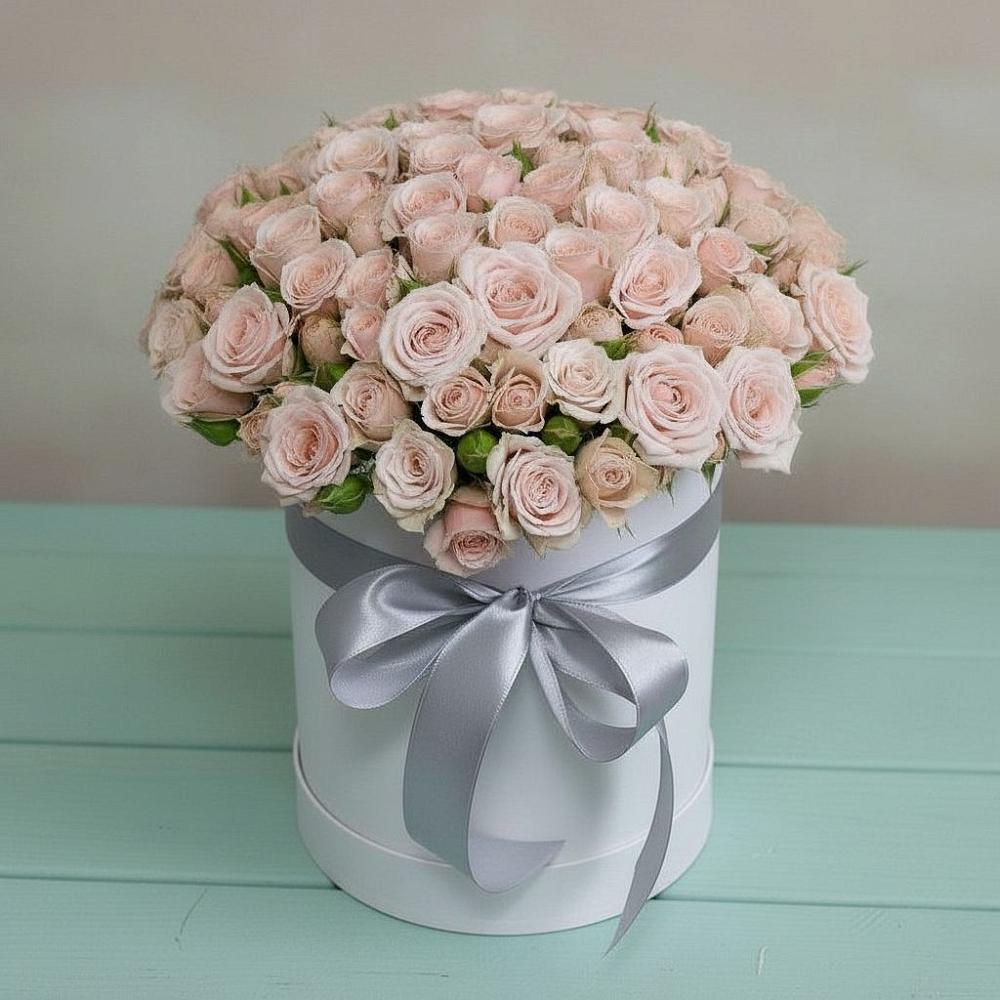 Цветочная композиция из Розы в шляпной коробке в Петрово-Дальнее